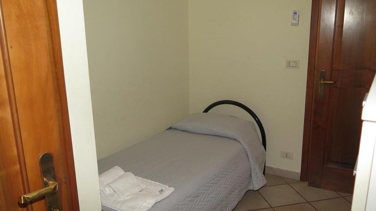 Residenza Turistico Alberghiera Corallo 카스틸리오네 델라 페스카이아 외부 사진