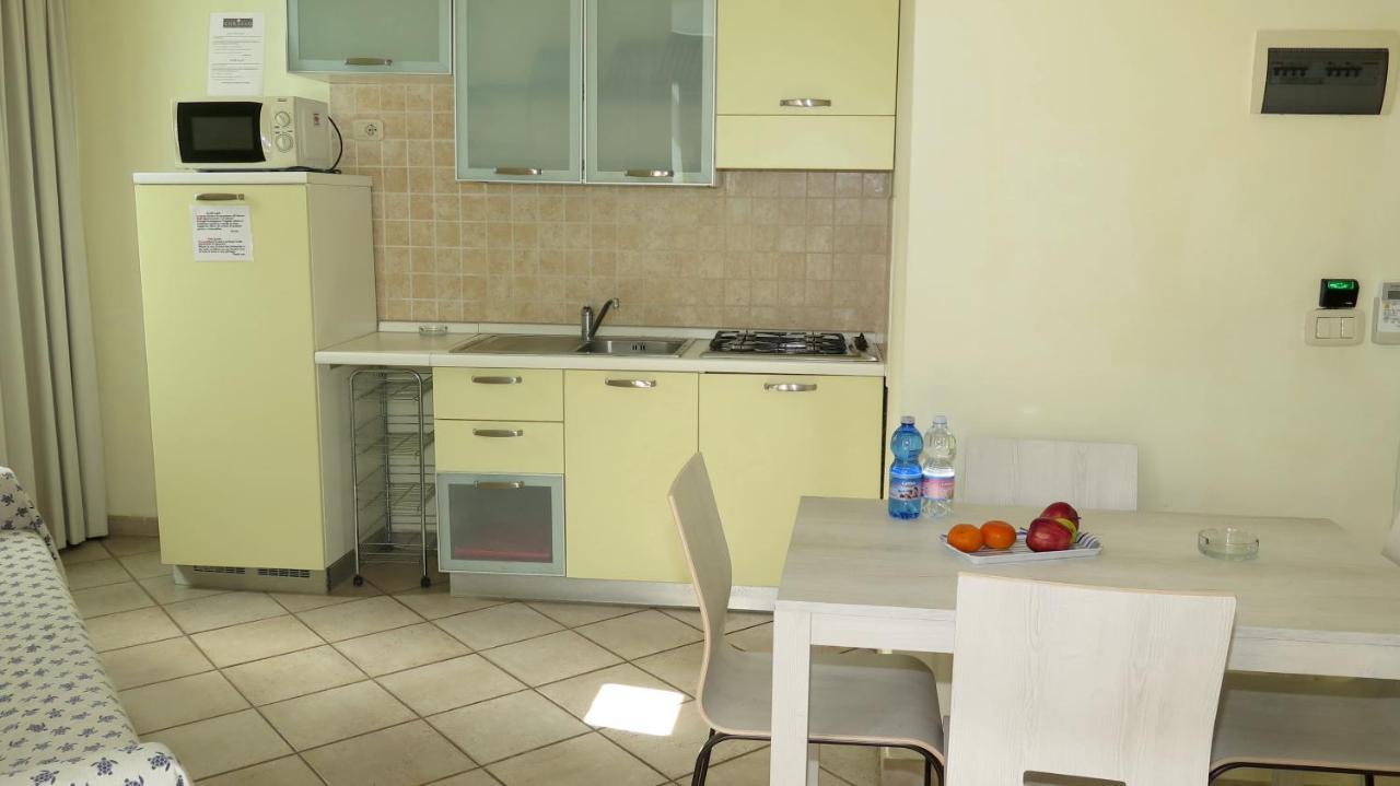 Residenza Turistico Alberghiera Corallo 카스틸리오네 델라 페스카이아 외부 사진