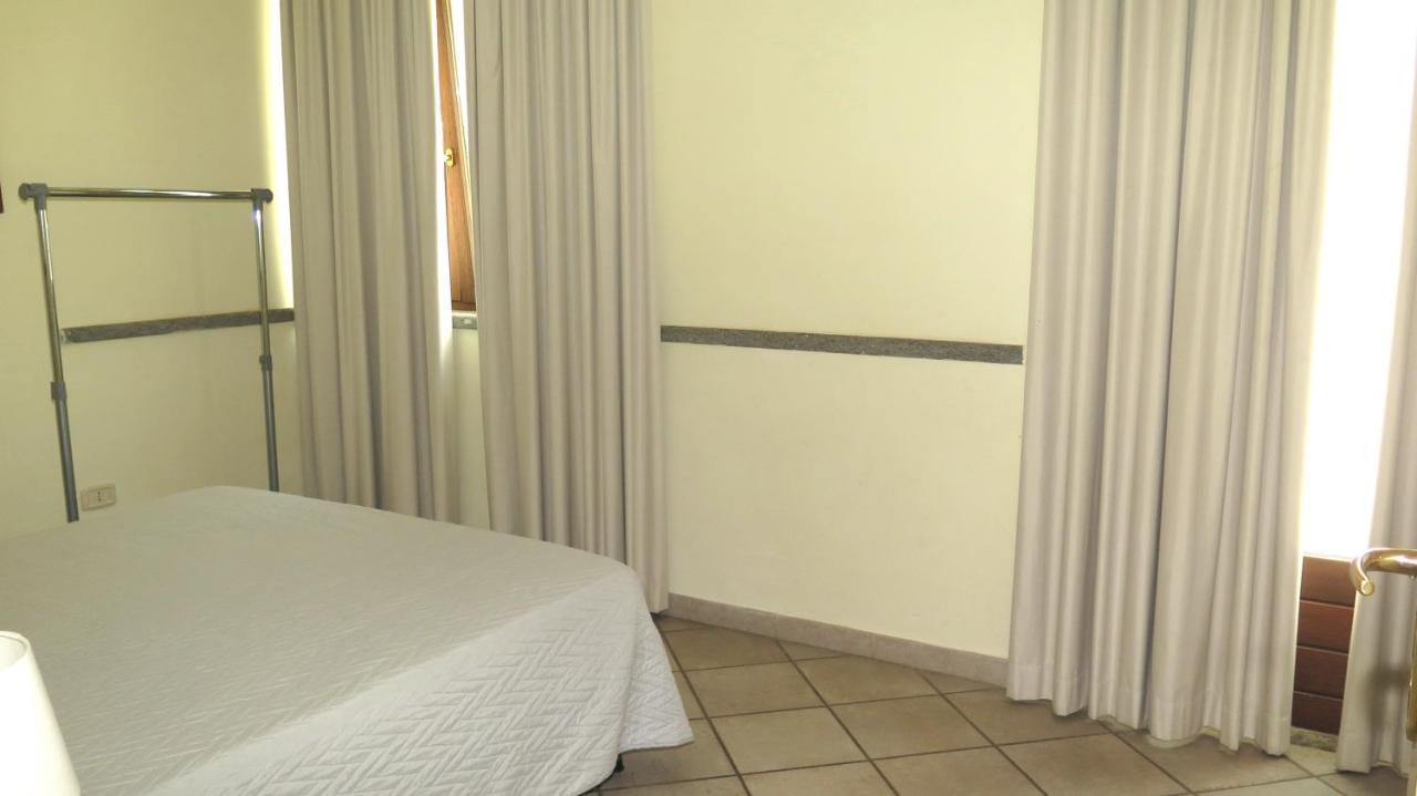 Residenza Turistico Alberghiera Corallo 카스틸리오네 델라 페스카이아 외부 사진